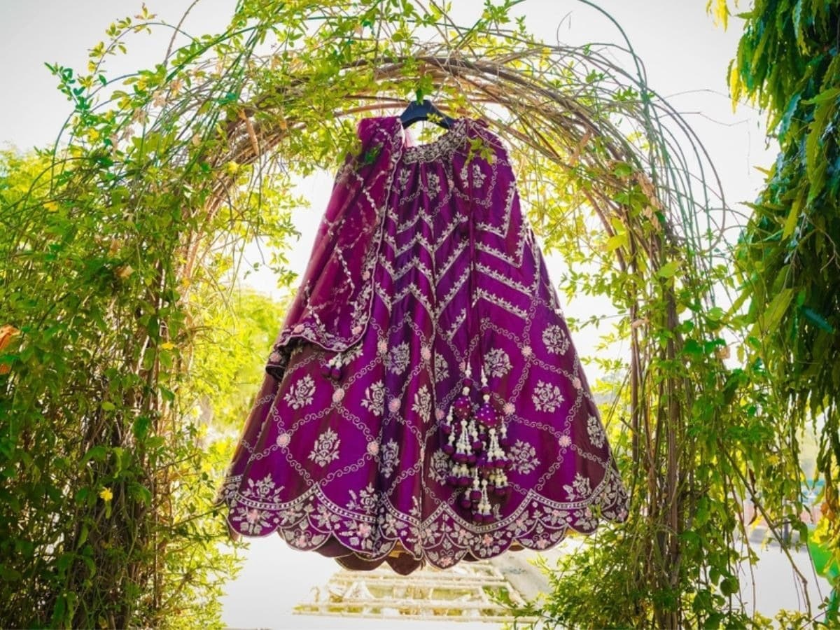 Tips to Reuse old lehenga in these 5 ways to give a new look Styling Hacks: Reuse old lehenga, give it a new look and wear it in these 5 ways, fashion