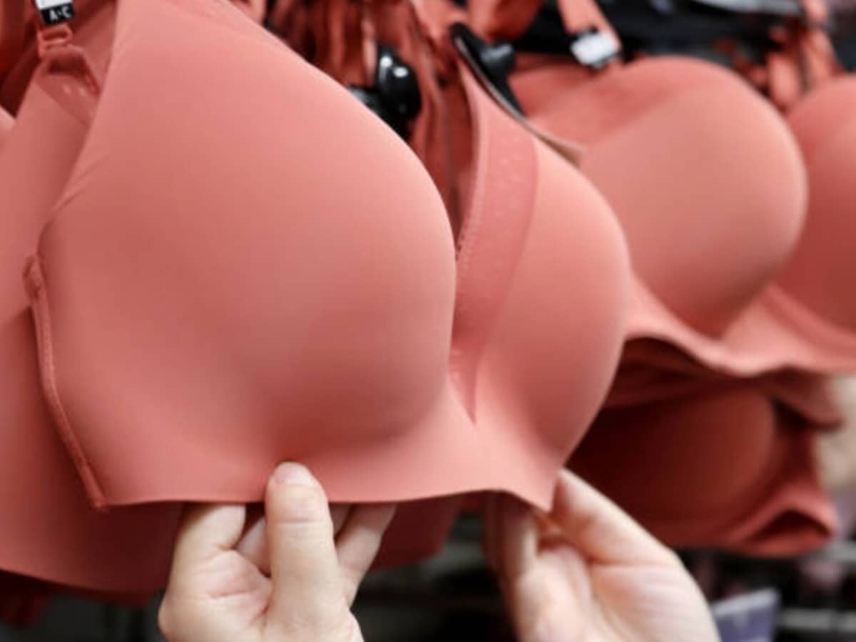 bra hacks dos and dont s while wearing t shirt bra lace bra to printed bra Bra Hacks: The right way to wear t-shirt bra to printed bra, know which clothes will look best with them, fashion