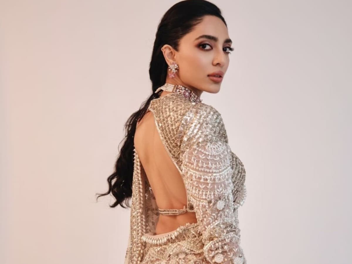 Do check out Shobhita Dhulipala’s gorgeous blouse collection, every design is attractive.