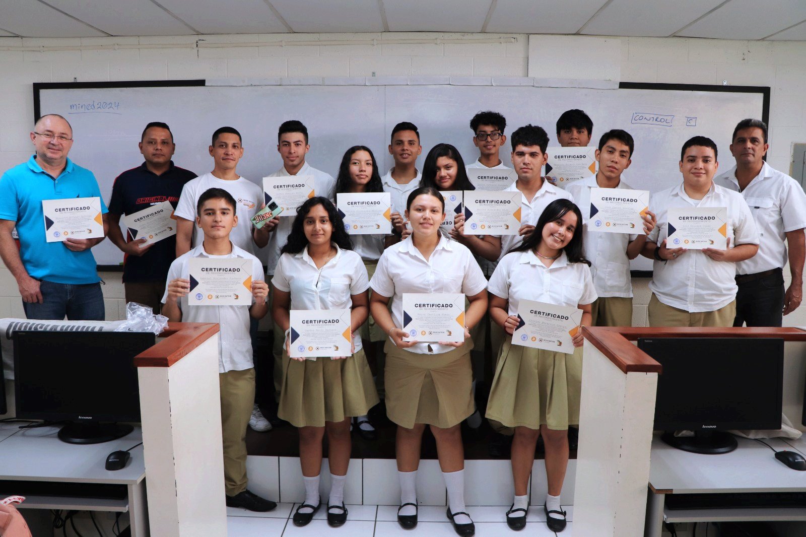 Salvadoran children start mining bitcoin and have already installed 5 nodes