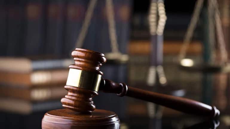 Banks will now be able to charge more late fees from credit card customers, Supreme Court put a stay on NCDRC’s decision – banks may charge credit card holders late fees above 30 percent annual interest supreme court set aside ncdrc decision of 2008