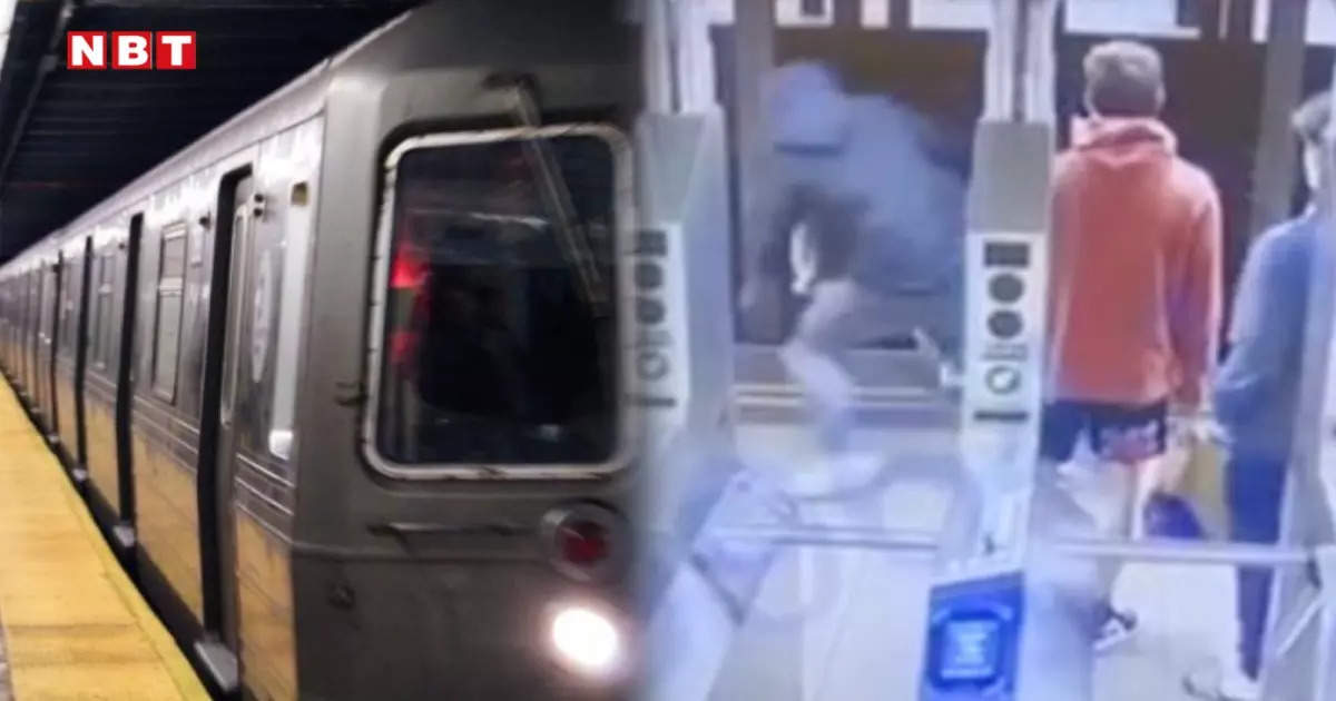 A man is pushed in front of a subway train. The man was standing in the subway station, and as soon as the train arrived, the crazy man pushed him. The terrifying scene that appeared in the video – A man is pushed in front of a New York City subway train. Police say he is a suspect arrested.