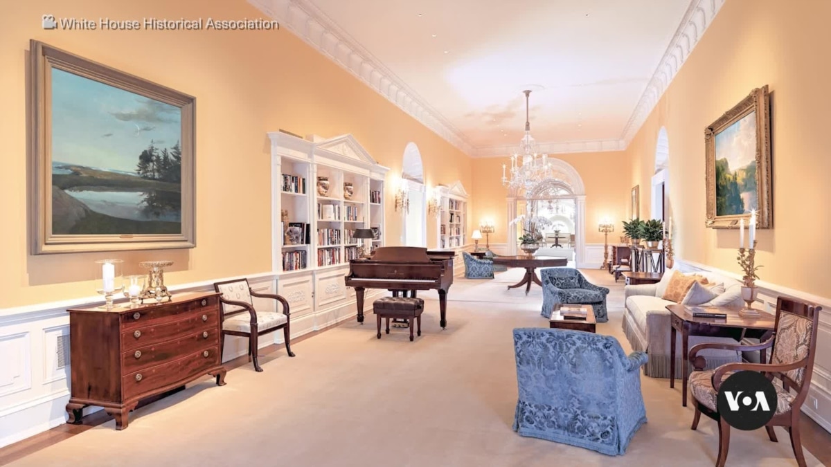 What happens on moving days at the White House?