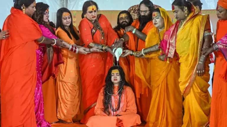 ‘Everyone is quarreling with each other …’, Mamta Kulkarni, who was first made, made this big announcement – Mamta Kulkarni Resigned from Post of Kinnar Akhara Akhara Mahamandaleshwar