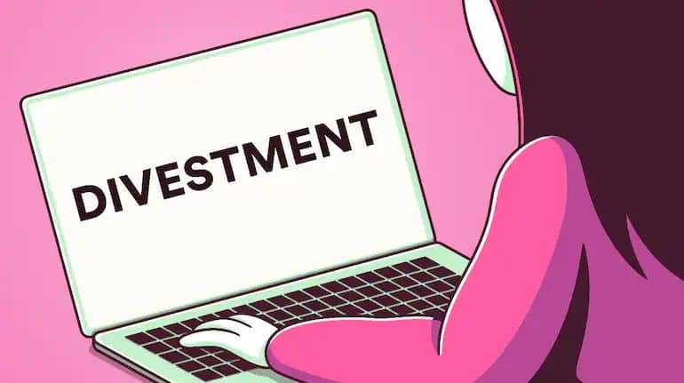 Good news will come on the disinvestment of IDBI Bank in 3-4 months, keep government companies in portfolio: DIPAM Secretary-Good News will come on IDBI Banks Disinvestment in 3-4 Months Government Companies MUST BE KEPT in the Portfoo Dipam