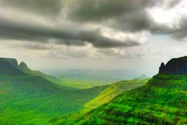 Monsoon Trip: Monsoon is to be made special with a trip, then you must remember these things, otherwise the plan will be destroyed – Monsoon Tourists keep these essential things in mind for your trip