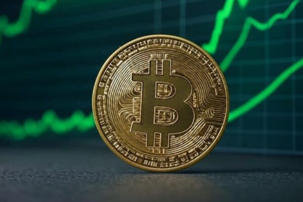 Bitcoin avanza hacia USD 130.000 mientras los bonos tiemblan