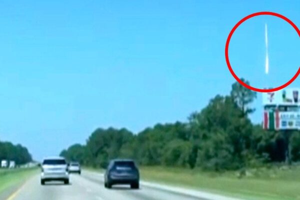 It felt as if a nuclear attack occurred … Suddenly in the sky of America, the fire ball, outcry with mysterious light