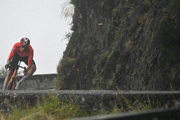 Dutch Rider Thymen Arensman Wins Tour de France Stage 14, Pogacar Retains Yellow Jersey