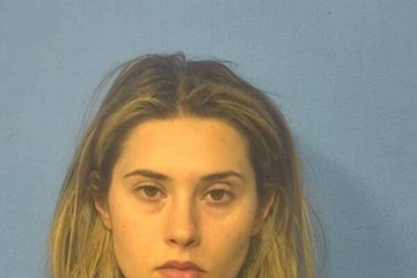 The 30 -year -old foreign teacher fell in love with a 15 -year student, the limits of crossing 50 times, hotness – no one becomes uncontrollable – Teacher Blind Love for Student in US Sex 50 Times Requested Judge to Let Her Live ARAON STUDENT HUSBAND READY